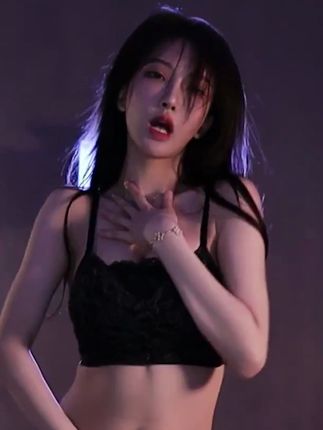 斗鱼萌七的舞蹈秀，欣赏萌七最新的舞蹈演绎