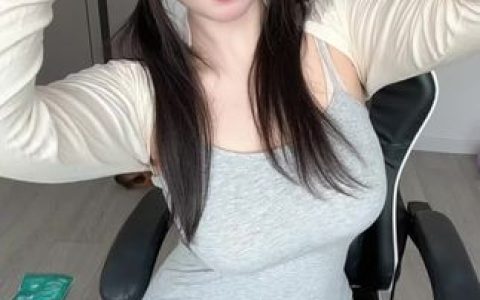 可爱的肉巴抖音微密圈资源,上围惊艳,治愈系女神的最新作品