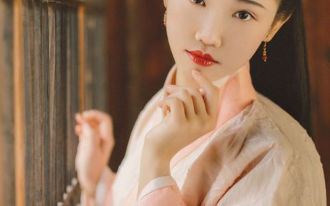 啊琰《不知心恨谁》 – YiTuYu艺图语