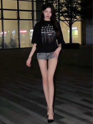 美了个滢的家乡背景和她的成名之路