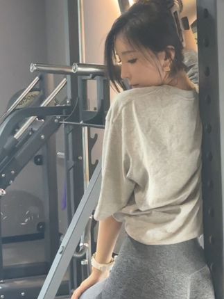 李嘉欣97直播回放合集大公开，网红女神的魅力时刻再现