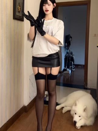 织梦痣铃教你手冲舞蹈，独特表演风格如何走红？