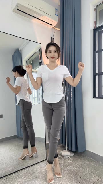 CC胡椒透明装定制舞蹈微博，高端资源一览无遗