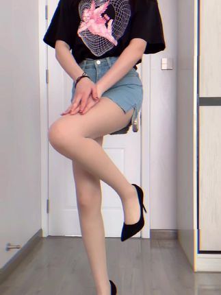 林扣弦微密圈资源全收录，清纯女神的私密照片与视频