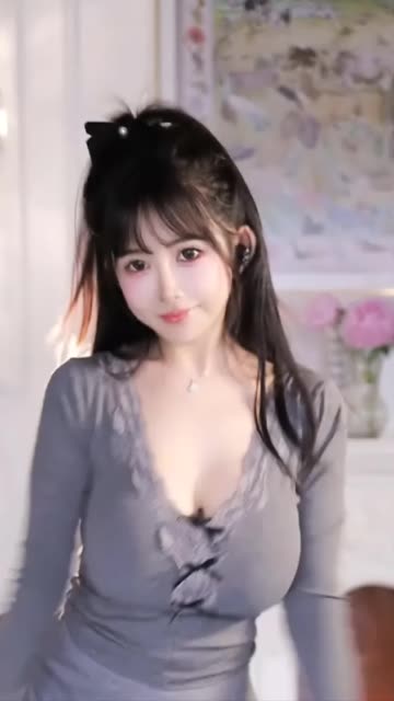 斗鱼辣条条SSS热舞剪辑合集，辣条条SSS视频剪辑超火合集
