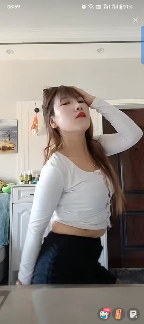 短腿微宁跳舞表演中的舞台设计，探讨短腿微宁跳舞表演中的舞台设计与视觉效果