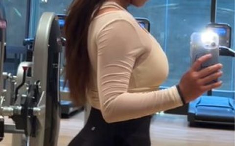 月球造梦家的男朋友是谁?她的情感生活受关注