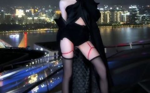 美了个滢黑色蕾丝作品，微密圈付费下载，一次看过瘾