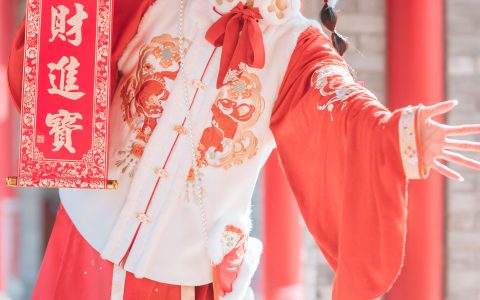 兔子Zzz不吃胡萝卜《可爱新年》 – YiTuYu艺图语