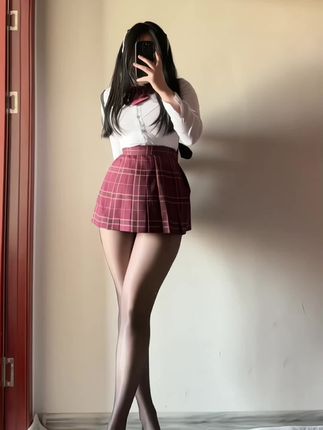 秋秋不要吃鱼微密圈图集梨型身材的迷人魅力，小蓝鸟资源在哪下载？