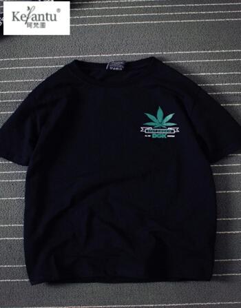 黑色五叶草尤诺vs阿斯塔黑色五叶草的阿斯塔与尤诺对决，深度剖析阿斯塔与尤诺之间的竞争与成长