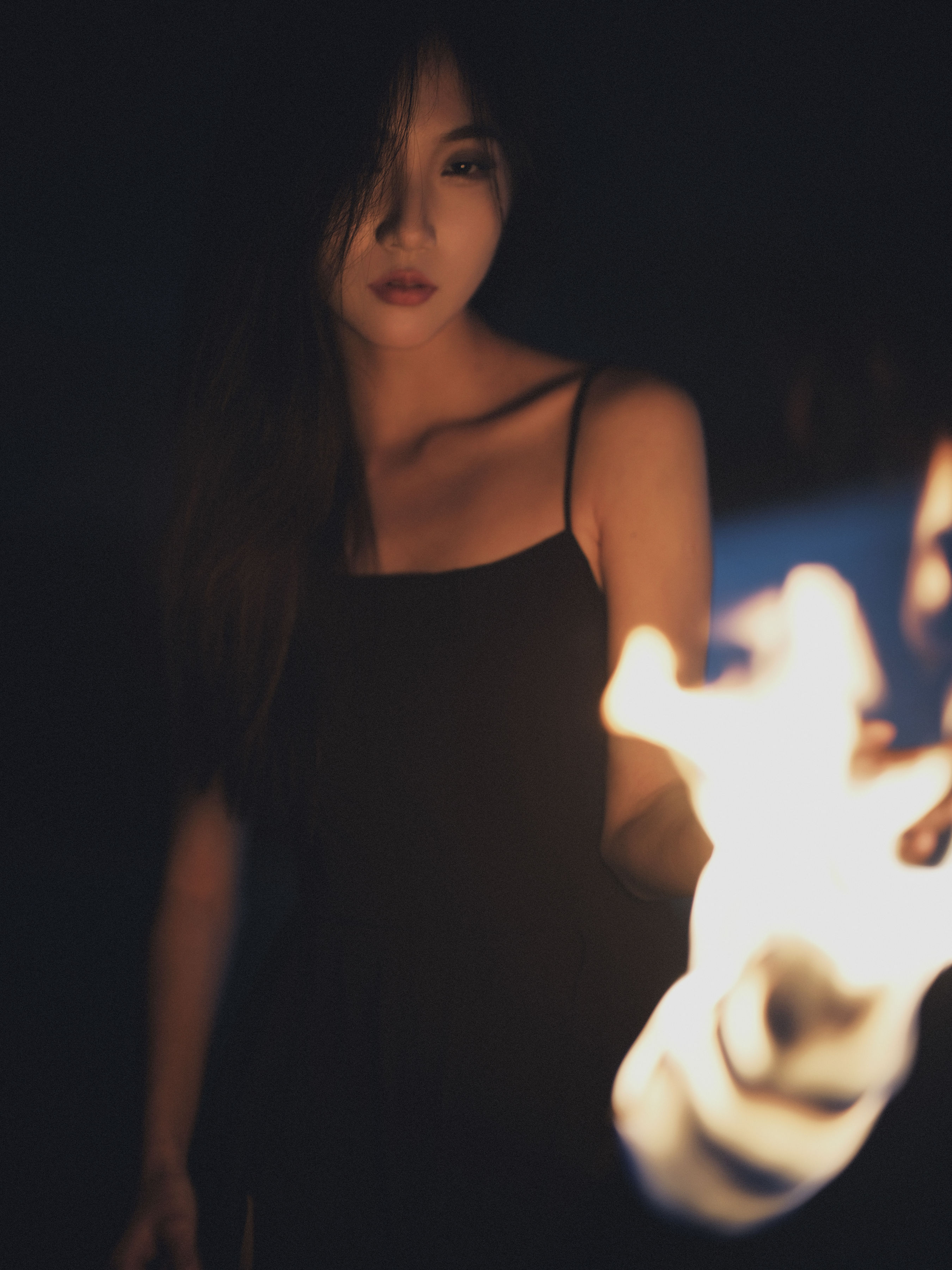 火 光影 摄影 艺术 美图 人像 惊艳 绝色 女神