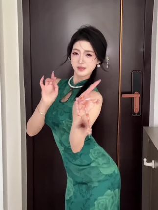 CC果子超哇塞直播回放资源，最新动态与精彩舞蹈合集