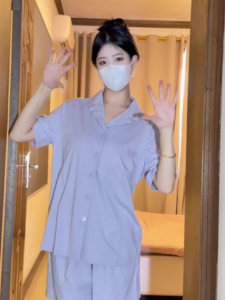 蓝云小园加特林热舞的独特魅力，为何广受粉丝追捧？
