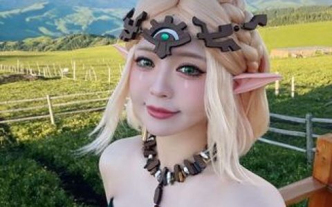 半半子_碧蓝航线·大凤L2D泳装cos作品，大凤L2D泳装cos高清图集