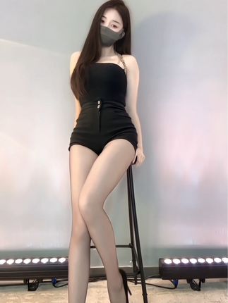 斗鱼何菱简介，全面了解这位斗鱼主播的成长与发展