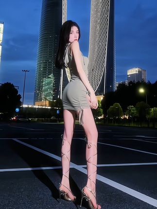 男人世界里的美了个滢，微密圈独家作品让你欲罢不能