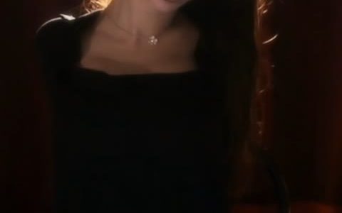 南妹儿找到新的直播方式听大哥的话完成挑战,创新挑战