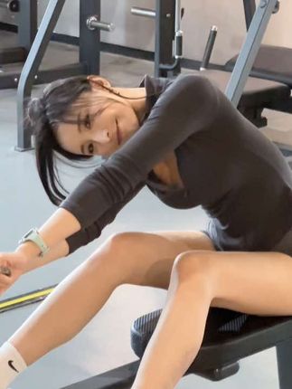 李嘉欣97微密圈门槛揭秘，网红圈子的规则你了解吗？
