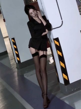 如何看待美了个滢的微密圈资源？网红作品的魅力解析