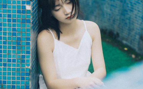一个人的迷宫伤感 小清新 情绪 少女 – YiTuYu艺图语