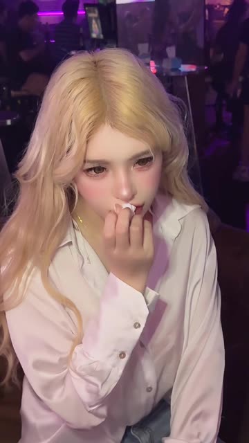 于芷晴mini微密圈，展现完美曲线与身材比例
