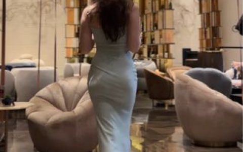 可可西yyy古装粉色肚兜写真,微密圈彰显个性魅力