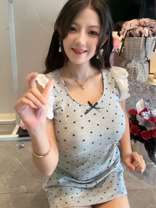 脑婆睡醒啦早期视频赏析，看她如何蜕变成网红