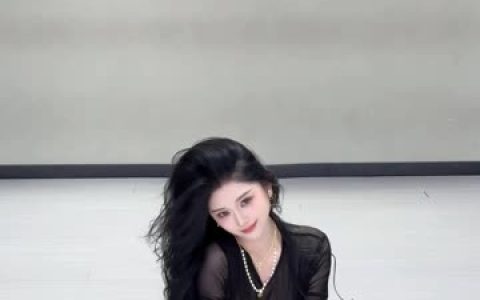 CC小吴同学高定舞蹈作品解析,舞蹈动作中的深层内涵