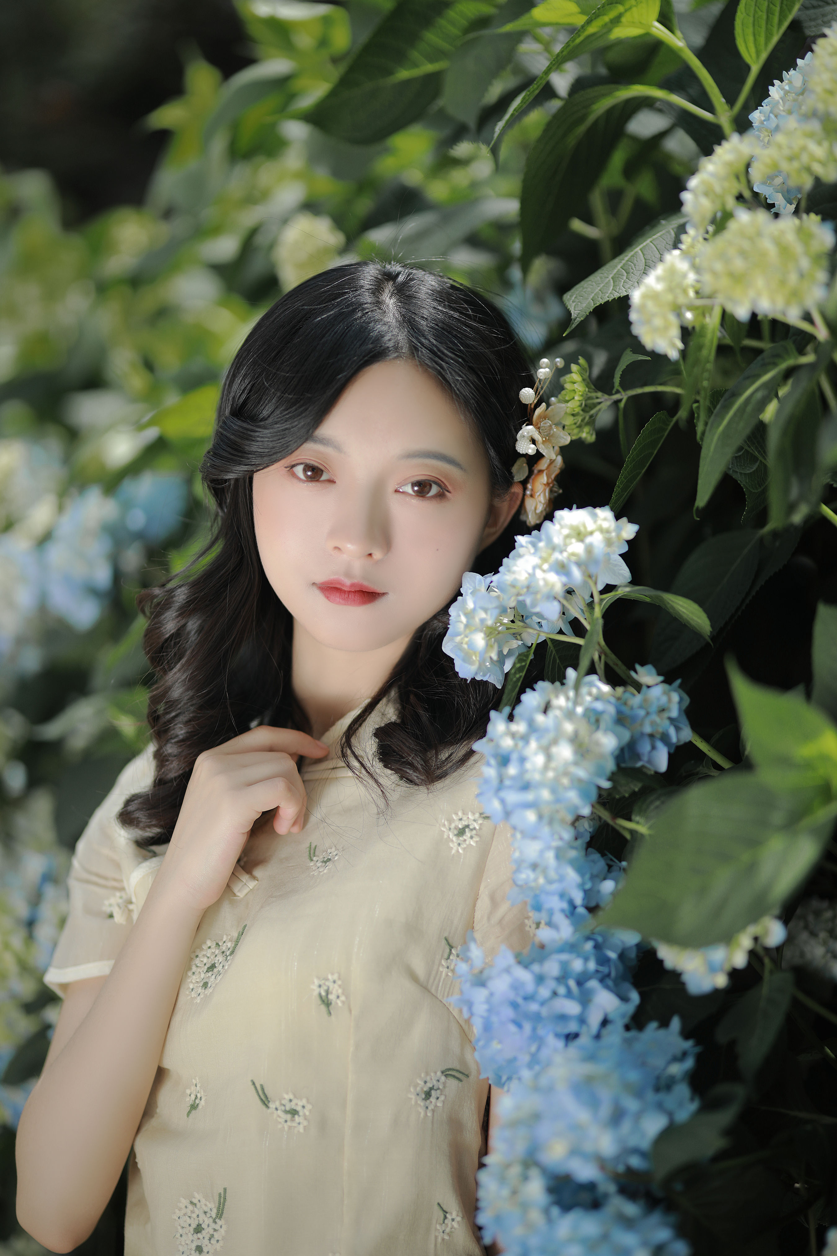 [YiTuYu艺图语] YunFleur 《一梦芳华》 好看的4K高清无水印纯欲妹子意境唯美写真完整版图集