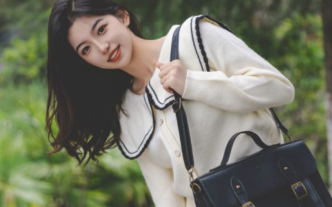 青春靓丽的少女女神 校花 妹子 JK 写真 美女 甜美 少女 清纯 – YiTuYu艺图语