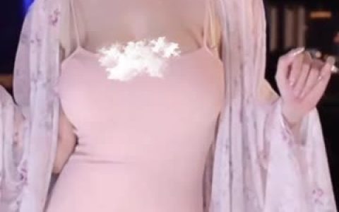 网易CC深田老师的个人故事,她是如何成名的?